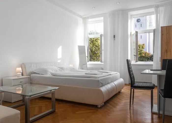 Spacious 7br Near Hauptbahnhof Vienna