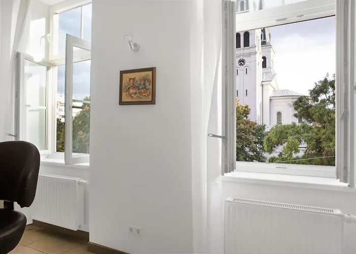 Spacious 7br Near Hauptbahnhof *