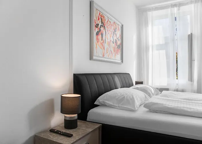 Apartment Spacious 7br Near Hauptbahnhof