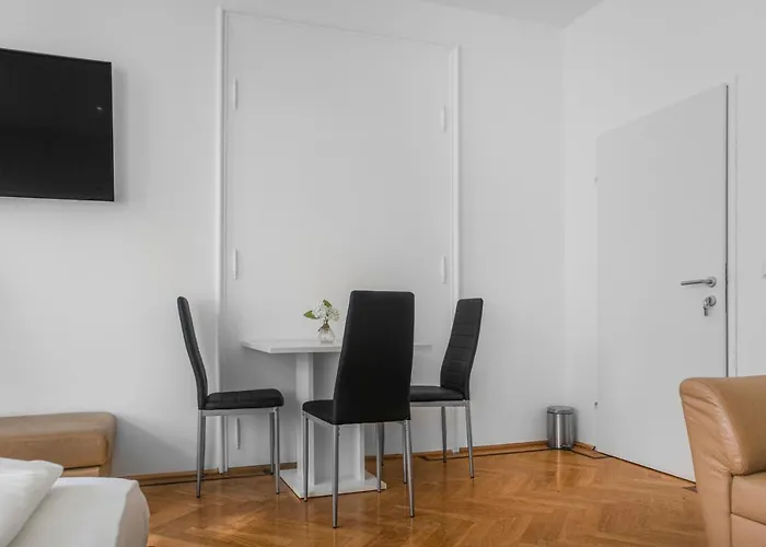 Spacious 7br Near Hauptbahnhof * فيينا