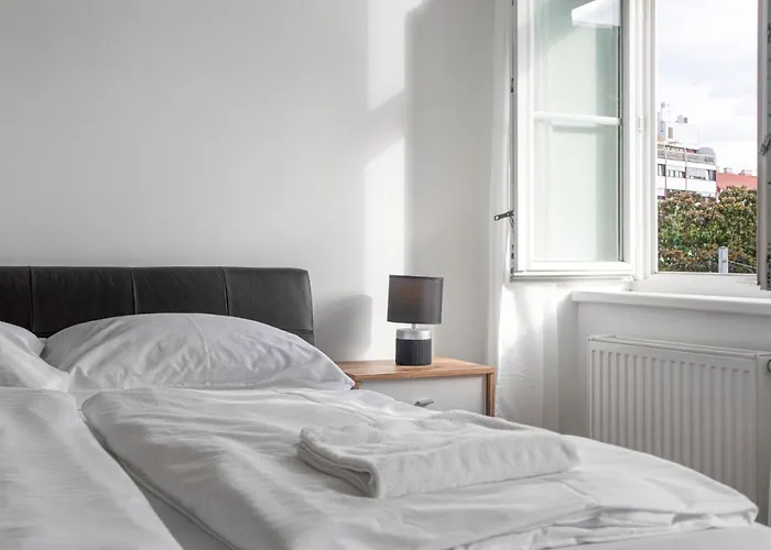 Spacious 7br Near Hauptbahnhof شقة