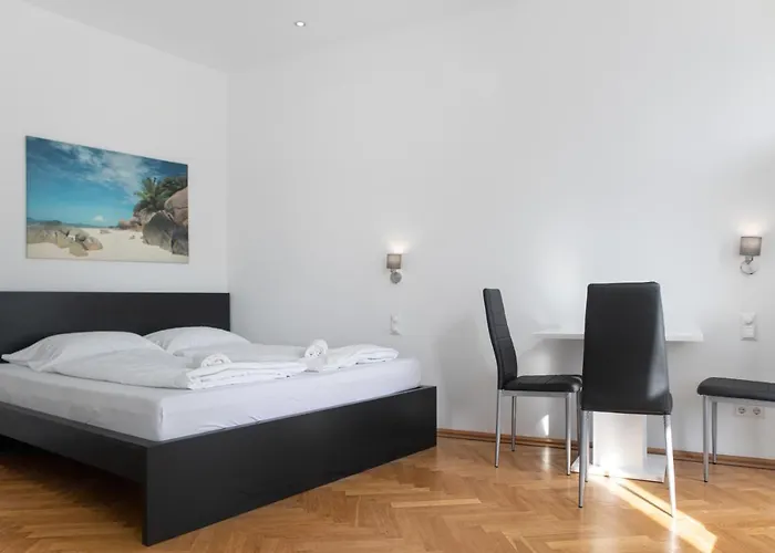 Spacious 7br Near Hauptbahnhof *