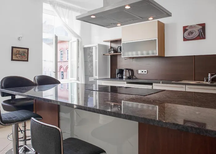 Spacious 7br Near Hauptbahnhof فيينا