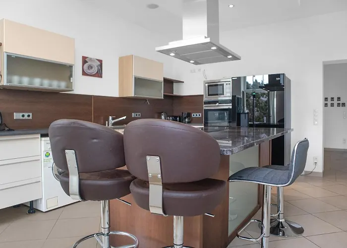 شقة Spacious 7br Near Hauptbahnhof فيينا