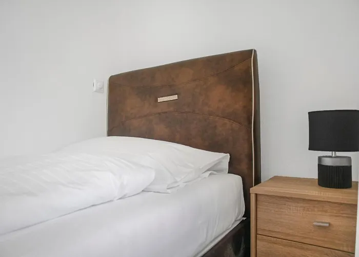شقة Spacious 7br Near Hauptbahnhof *