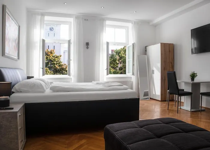 Spacious 7br Near Hauptbahnhof شقة