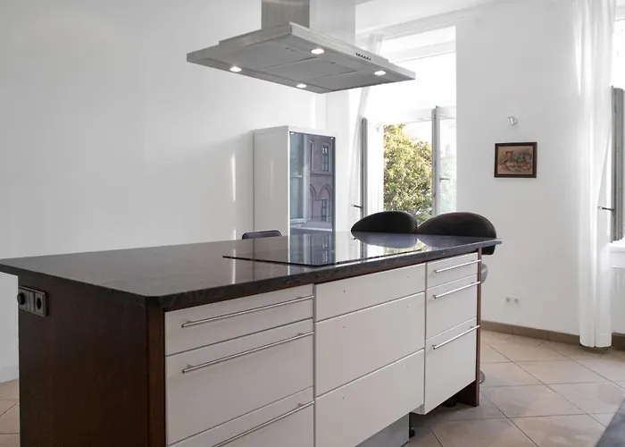 Spacious 7br Near Hauptbahnhof *