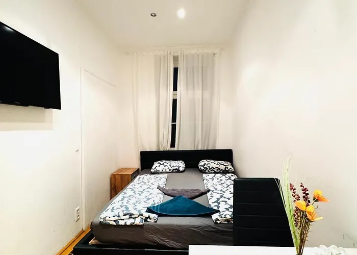 Spacious 7br Near Hauptbahnhof