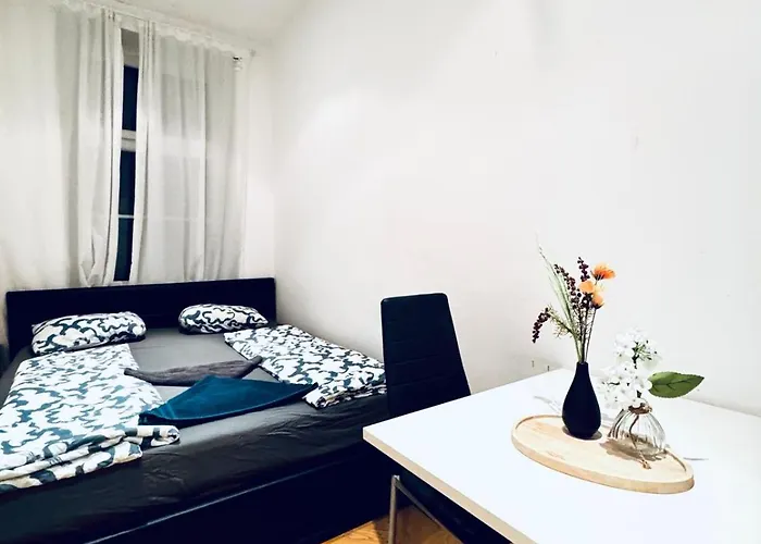 Spacious 7br Near Hauptbahnhof *