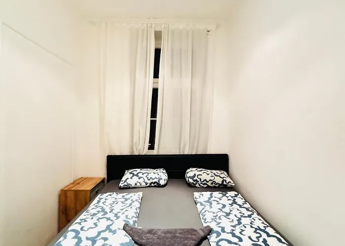 Spacious 7br Near Hauptbahnhof شقة فيينا